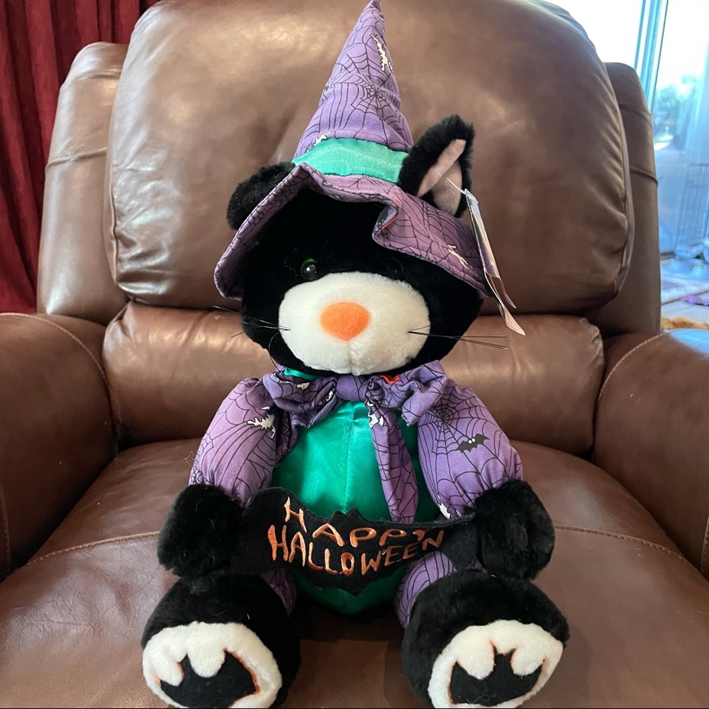 LAST CHANCE Halloween Stuffed Cat with Happy Halloween Banner